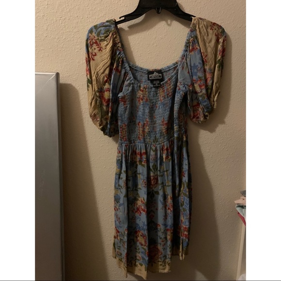 Dress - Picture 1 of 2